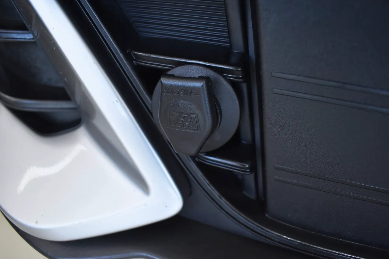 Vehicle image 20