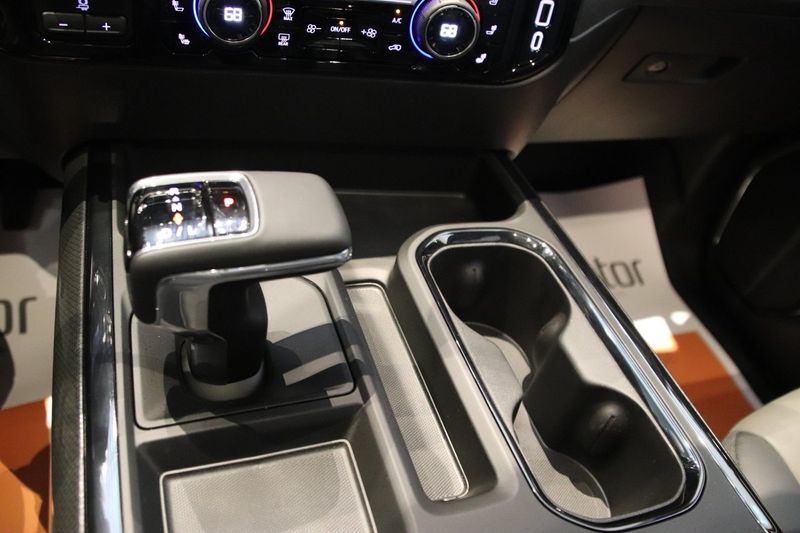 Chevrolet Silverado bild 14