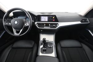 BMW 330 bild 13