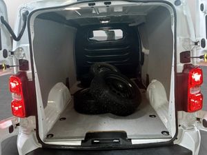 Opel Vivaro bild 19