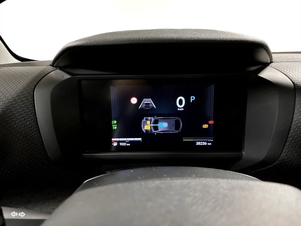 Vehicle image 7