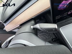 Tesla Model Y bild 11