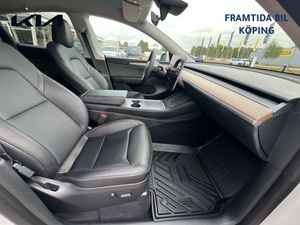Tesla Model Y bild 15