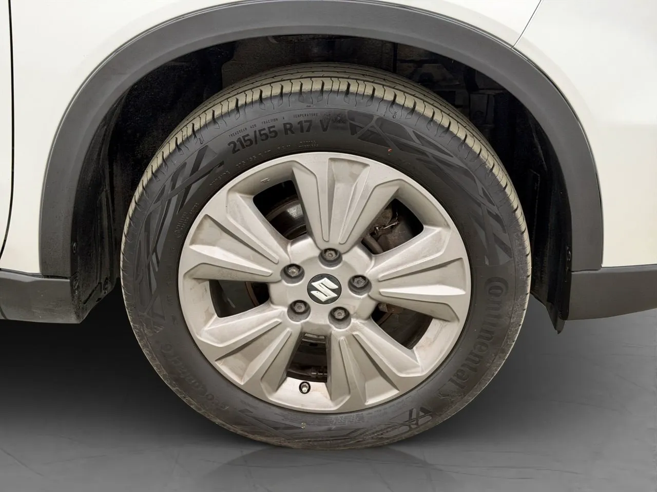 Vehicle image 25