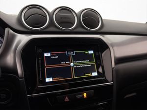 Suzuki Vitara bild 17