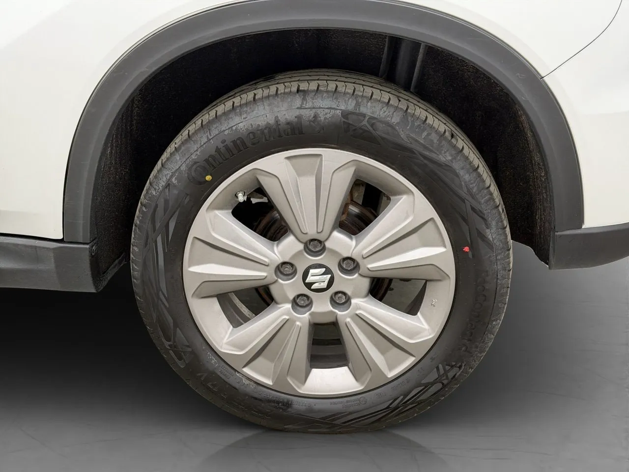 Vehicle image 23