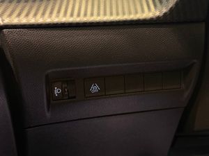 Peugeot 208 bild 17