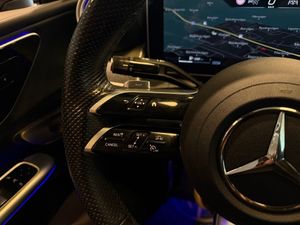 Mercedes GLC300 bild 23