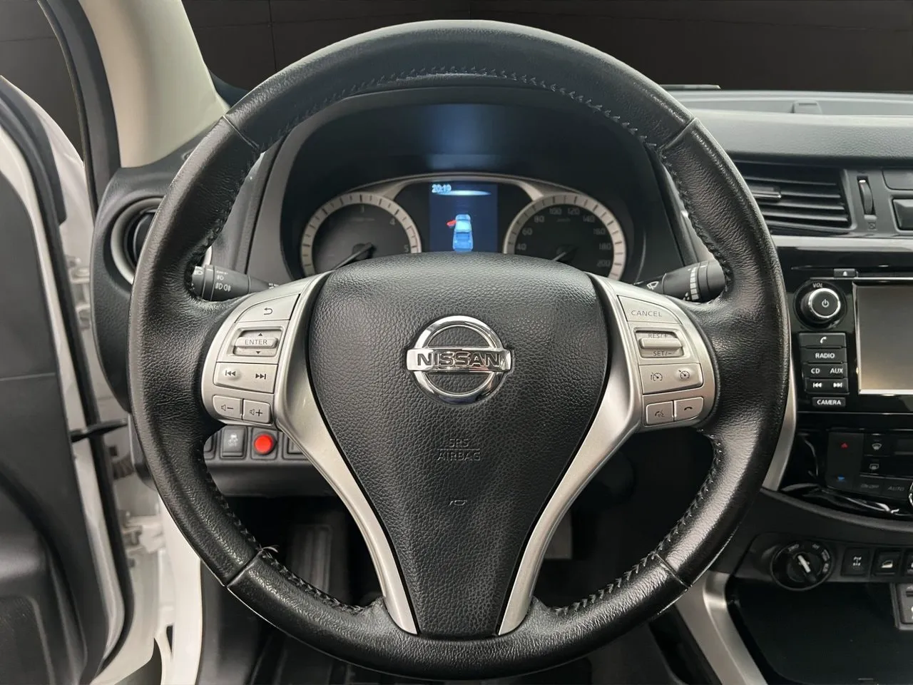 Vehicle image 26