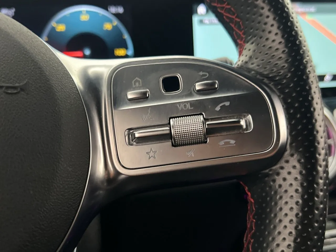 Vehicle image 29