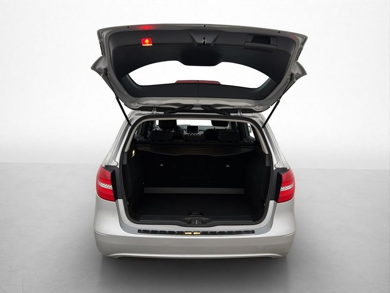 Mercedes B180 bild 17