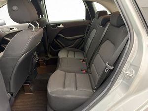 Mercedes B180 bild 16