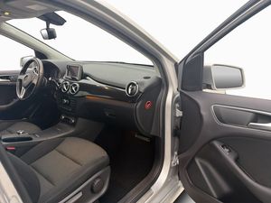Mercedes B180 bild 13