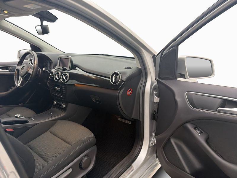 Mercedes B180 bild 13