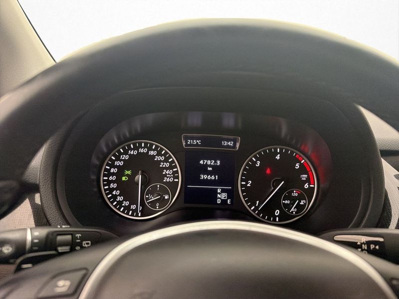 Mercedes B180 bild 18