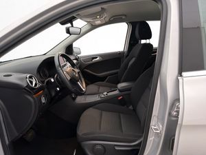 Mercedes B180 bild 11
