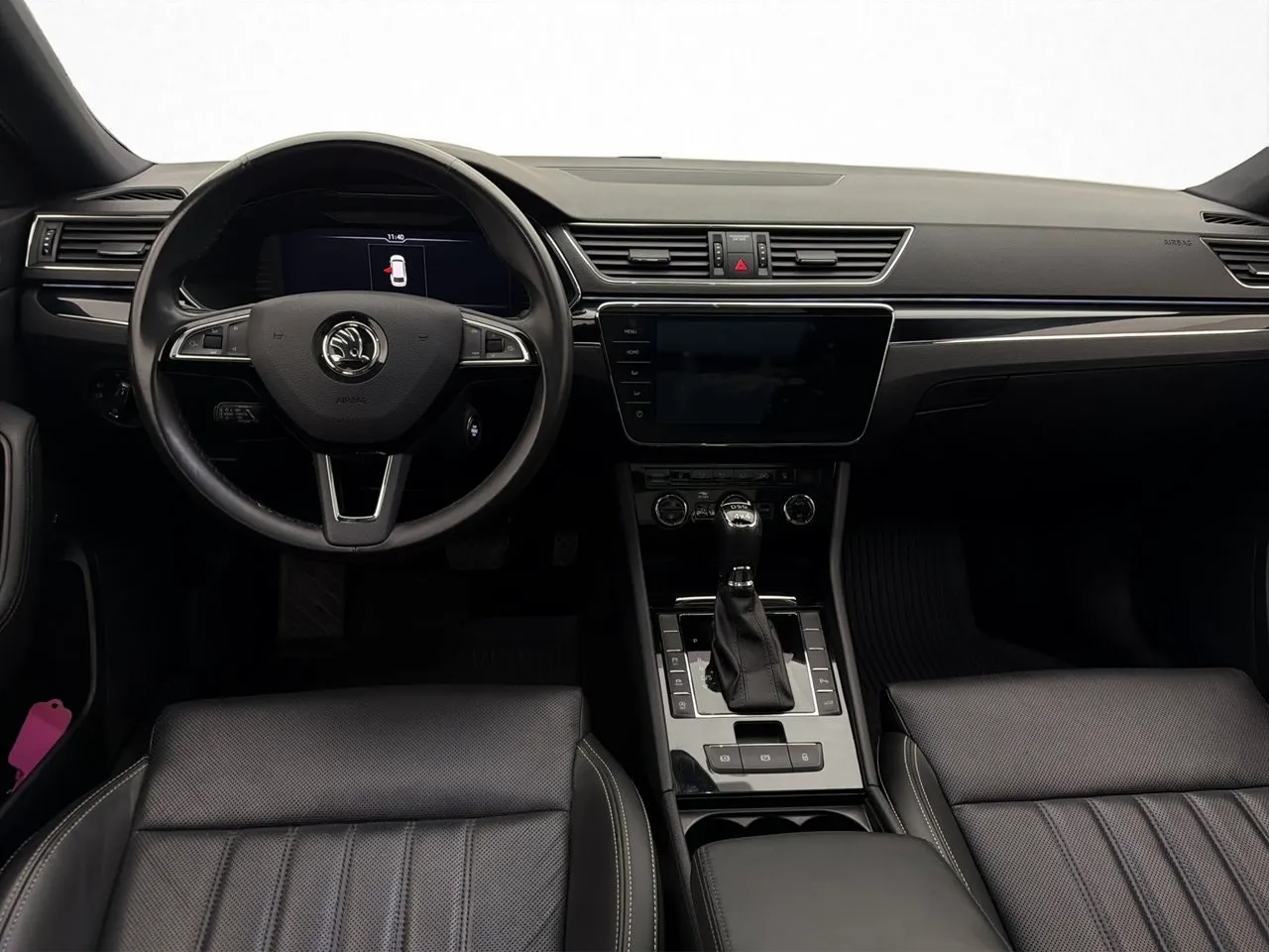 Vehicle image 17