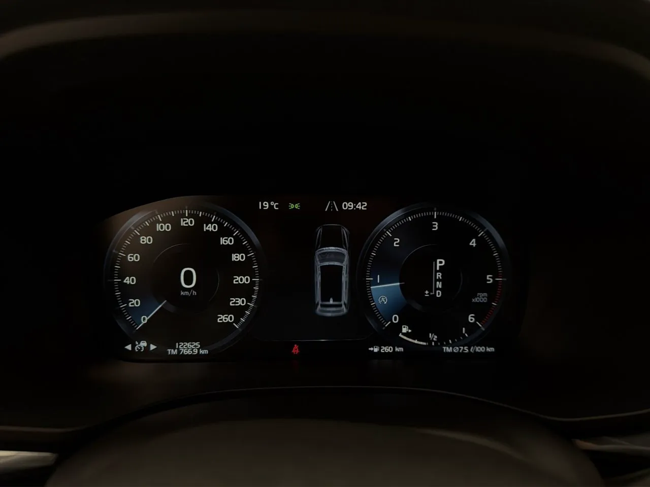 Vehicle image 18