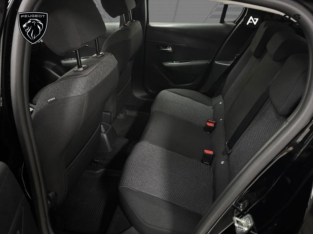 Vehicle image 8