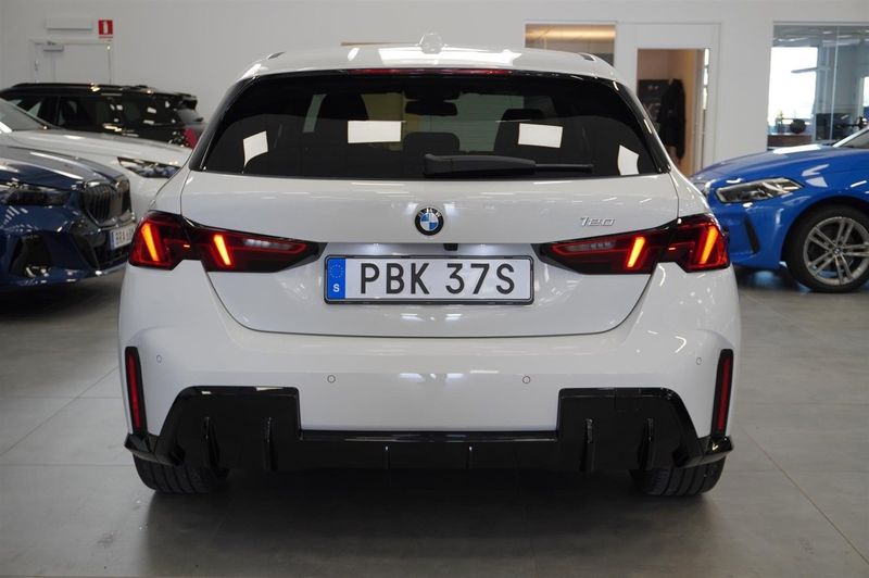 BMW 120 bild 17