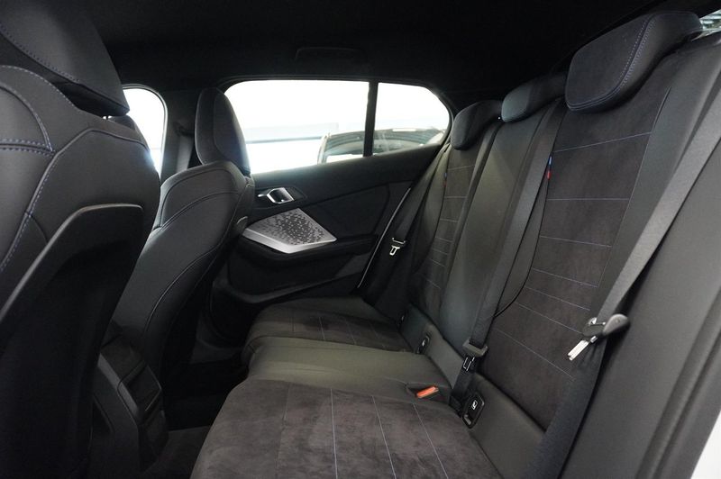 BMW 120 bild 14