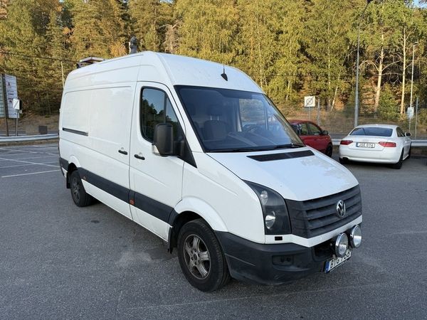 Volkswagen Crafter 35 2.0 TDI 136hk momsbil 3sits Arbskyllt&Ljus B-kamera - 2014