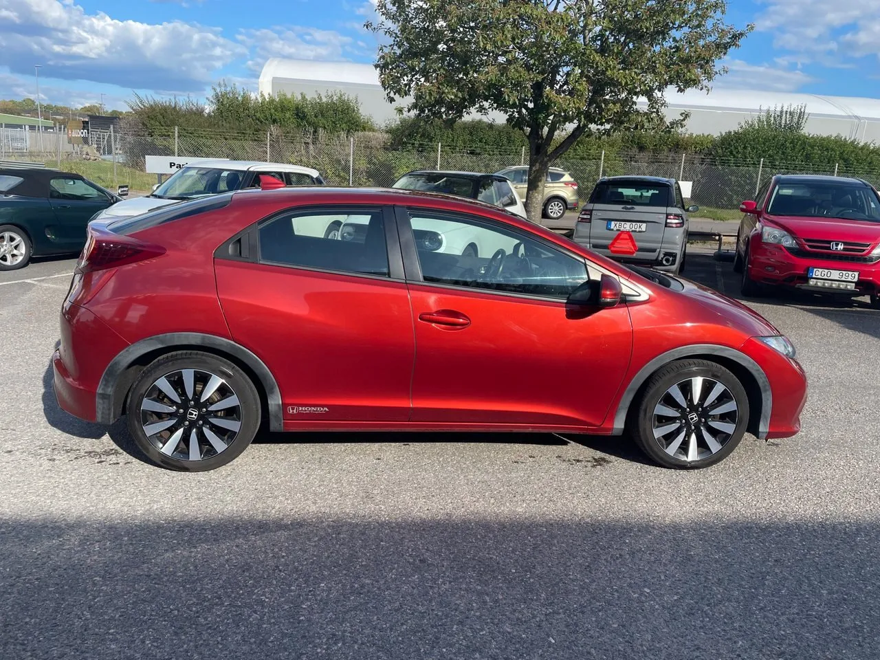 Vehicle image 3