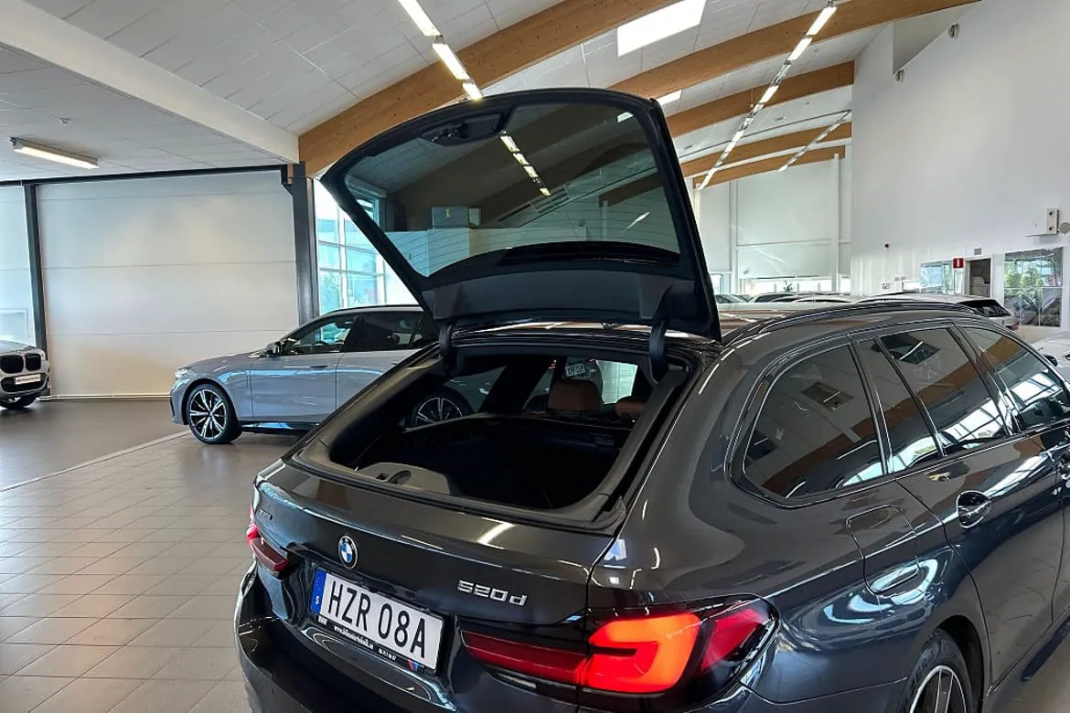 Vehicle image 20