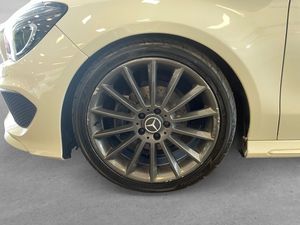 Mercedes CLA200 bild 8
