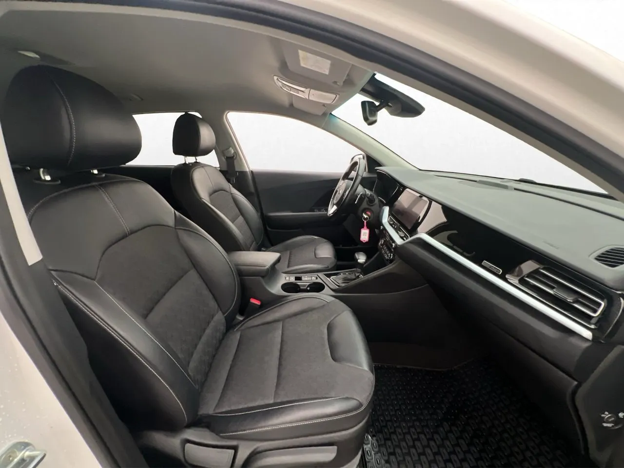 Vehicle image 22