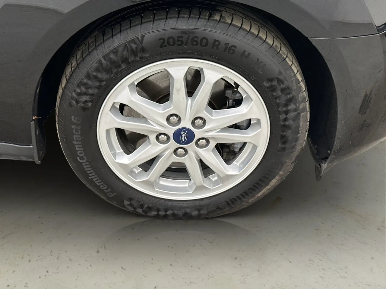 Vehicle image 31
