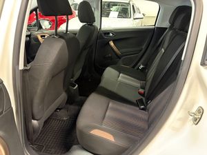 Peugeot 208 bild 5