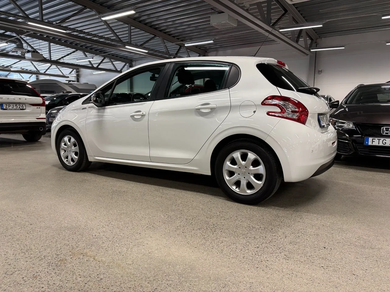 Vehicle image 2