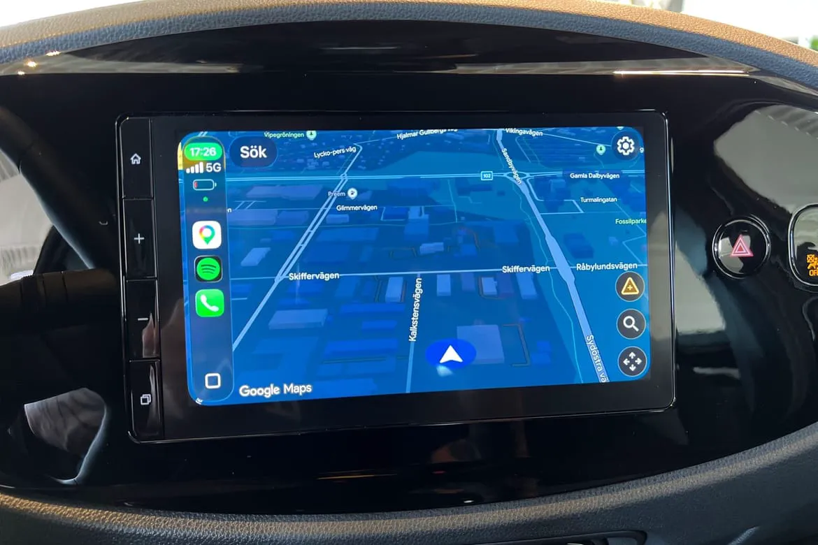 Vehicle image 14