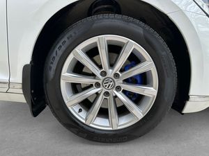 Volkswagen Passat bild 8