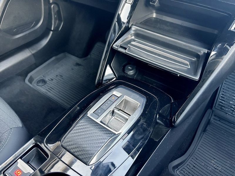 Peugeot e-2008 bild 11