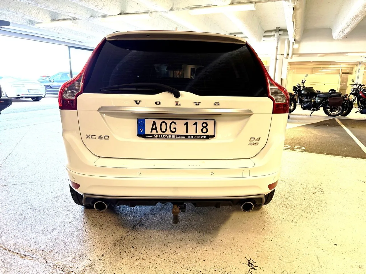Vehicle image 7