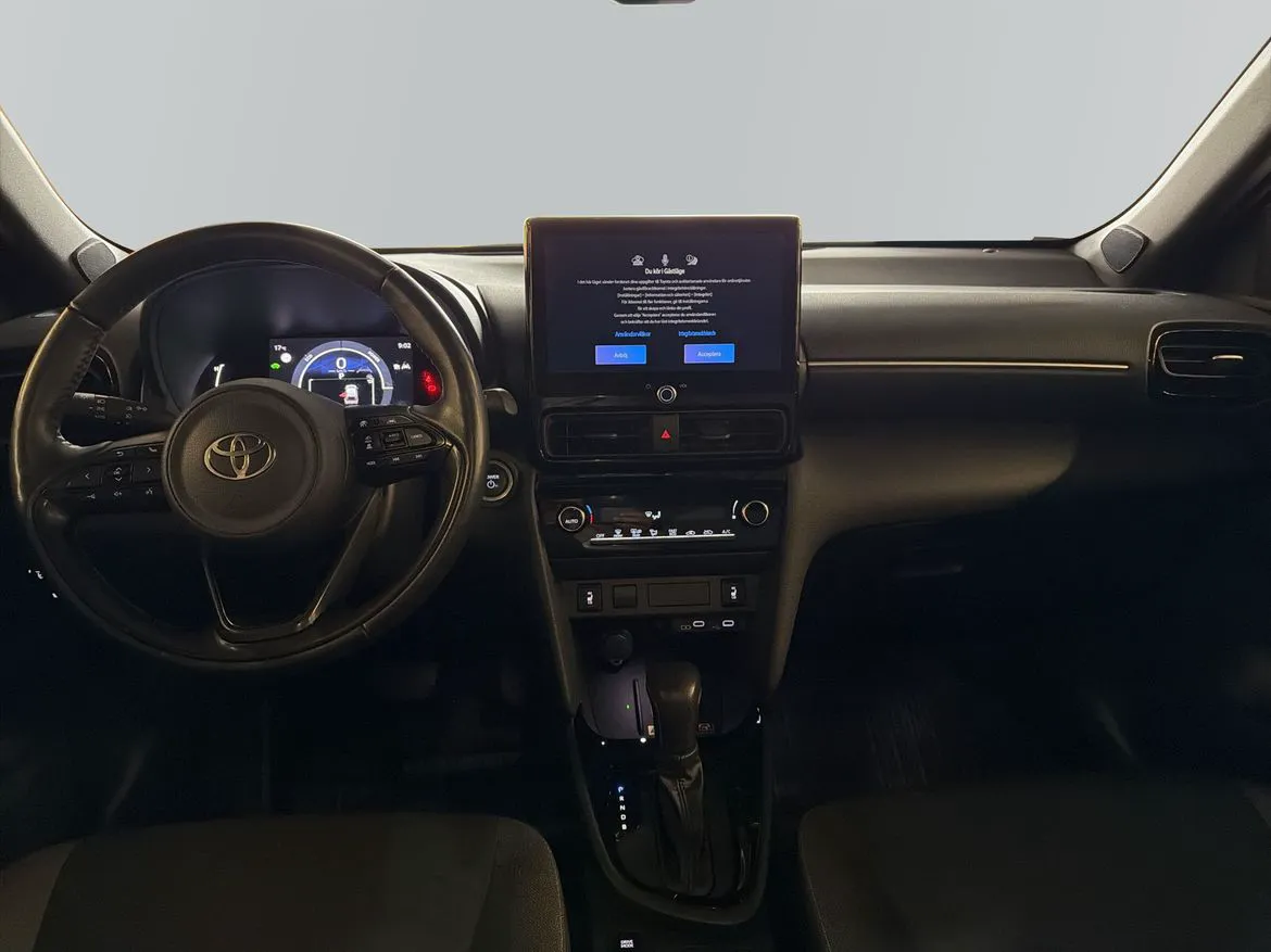 Vehicle image 7