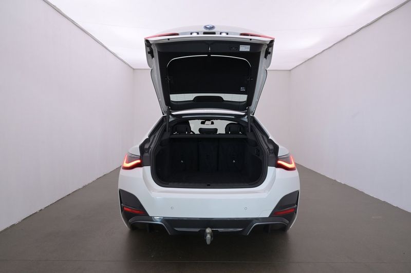 BMW i4 bild 21