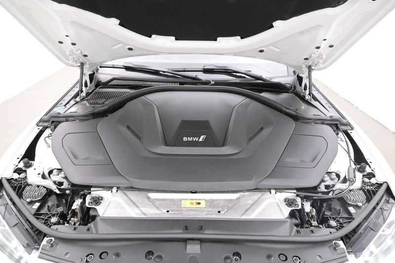 BMW i4 bild 26