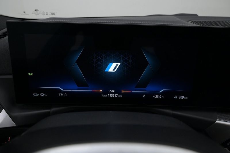 BMW i4 bild 8