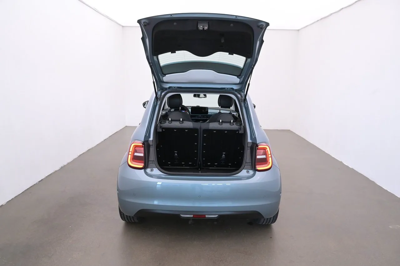 Vehicle image 21