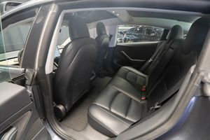 Tesla Model 3 bild 20