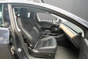 Tesla Model 3 bild 17