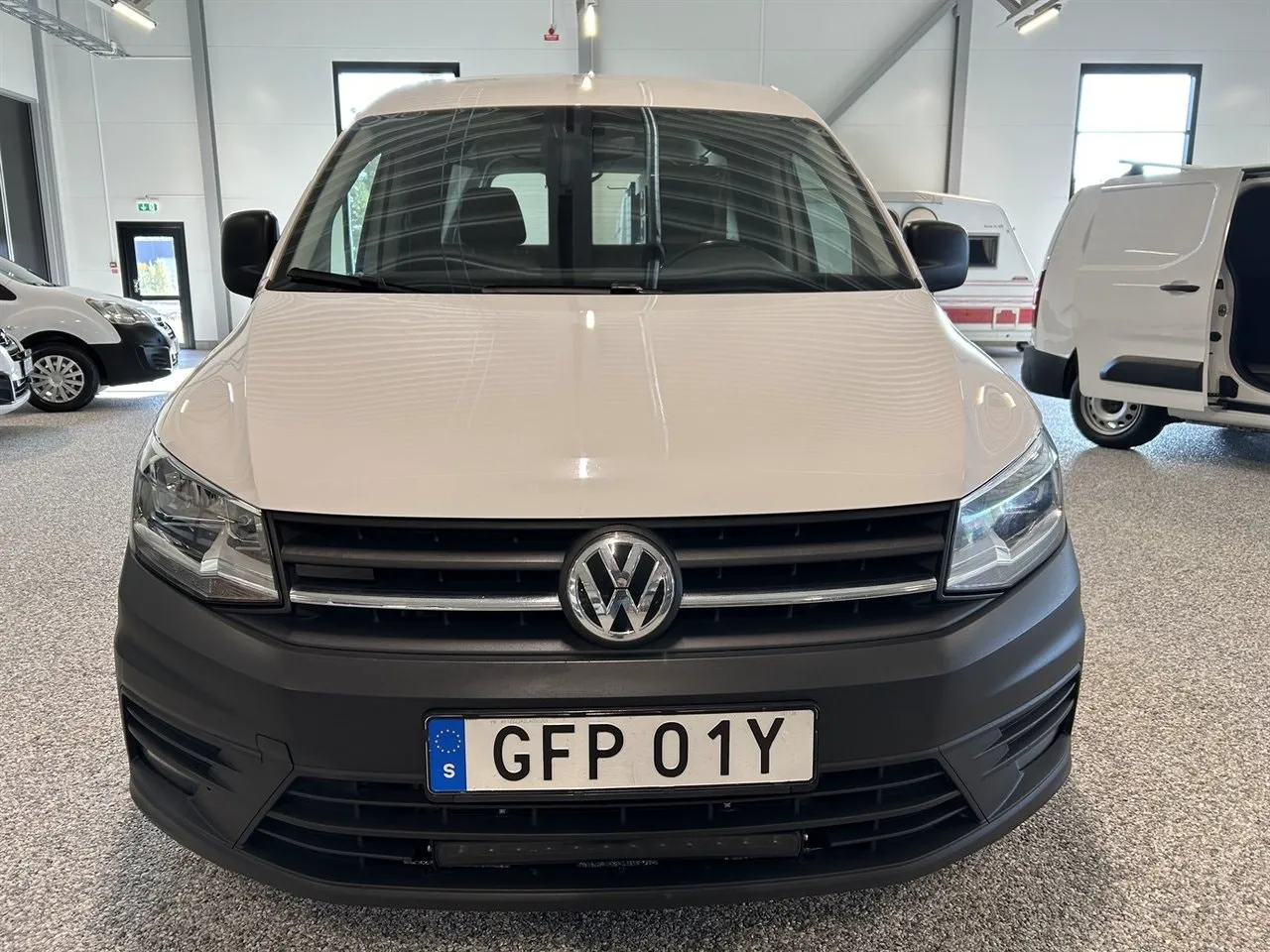 Vehicle image 9