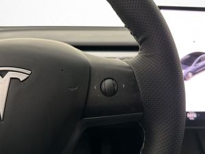 Tesla Model 3 bild 18