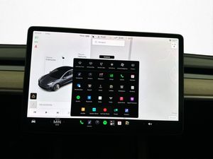 Tesla Model 3 bild 25