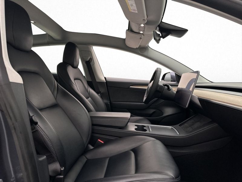 Tesla Model 3 bild 27