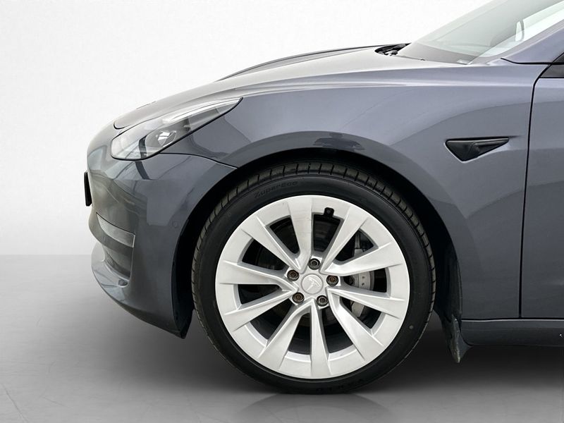 Tesla Model 3 bild 29