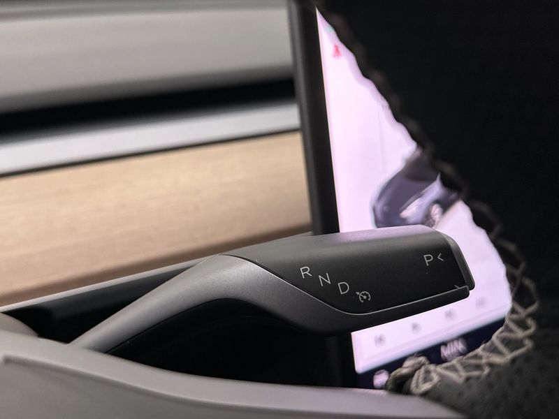 Tesla Model 3 bild 33